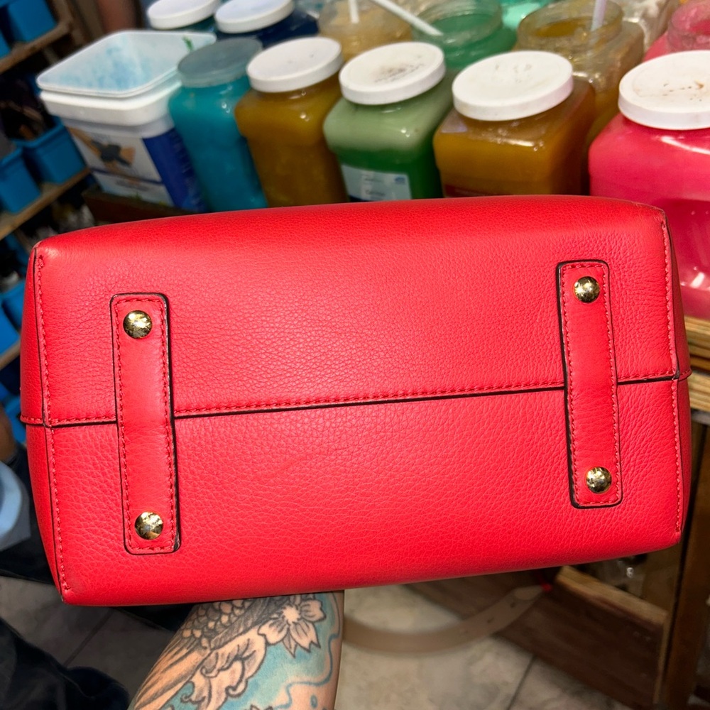 Authentic Burberry medium-sized tote in red, featuring gold studs on the front. - Picture 11 of 11